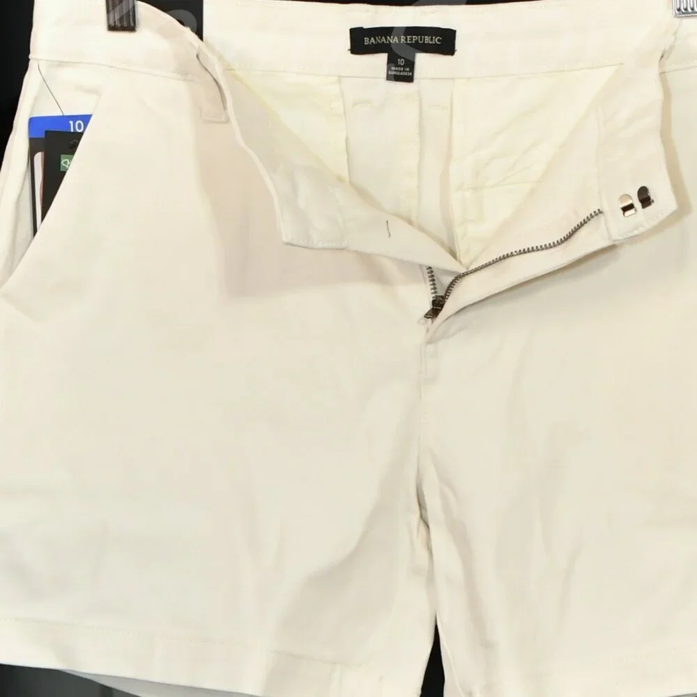 White - Banana‎ Republic Ladies' Chino Short